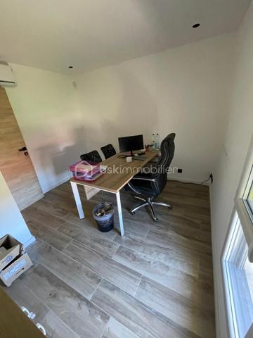 Bureau de 64 m²