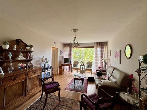 A VENDRE – Appartement T5 à rénover – VANNES