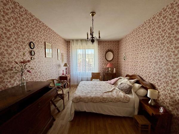 A VENDRE – Appartement T5 à rénover – VANNES