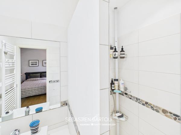 Appartement T5 92m2 avec piscine au coeur de Porto-Vecchio