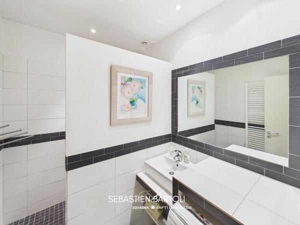 Appartement T5 92m2 avec piscine au coeur de Porto-Vecchio