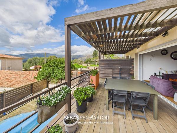 Appartement T5 92m2 avec piscine au coeur de Porto-Vecchio