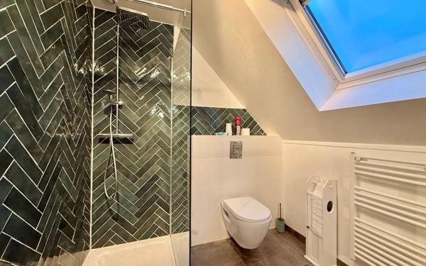 Maison à vendre    6 pièces •  Izier