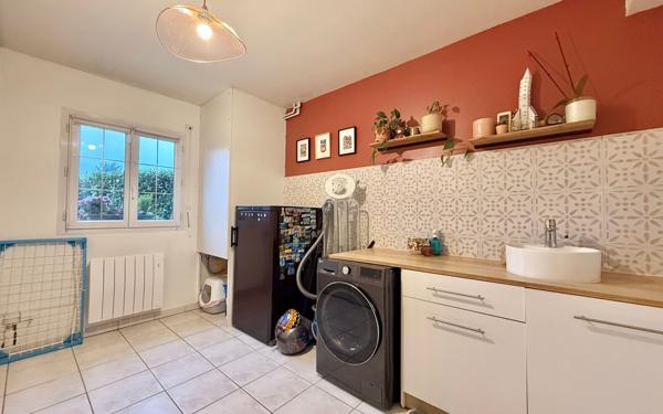 Maison à vendre    6 pièces •  Izier