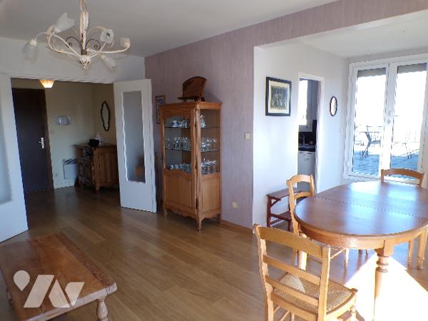 Appartement de type 2 avec terrasse.