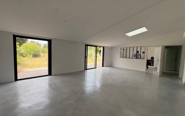 Maison à vendre    5 pièces • 145 m2 Niort