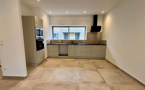 Maison à vendre    3 pièces •  Castres