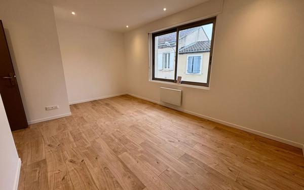 Maison à vendre    3 pièces •  Castres