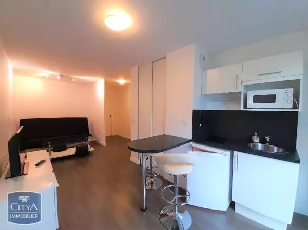 Appartement à louer 1 pièce 26.77m²