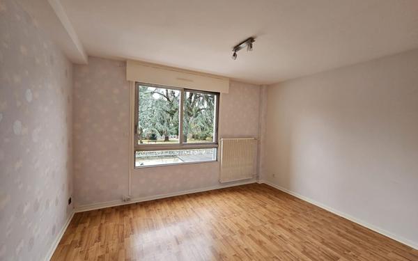 Appartement à vendre    3 pièces • 84,61 m2 Grenoble