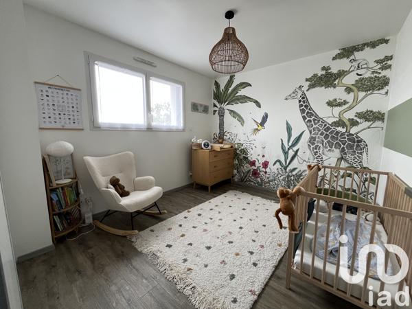 House for sale 4 rooms 105 m² Javené