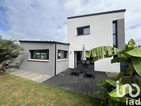 House for sale 4 rooms 105 m² Javené