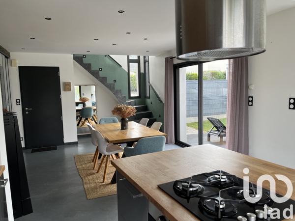 House for sale 4 rooms 105 m² Javené