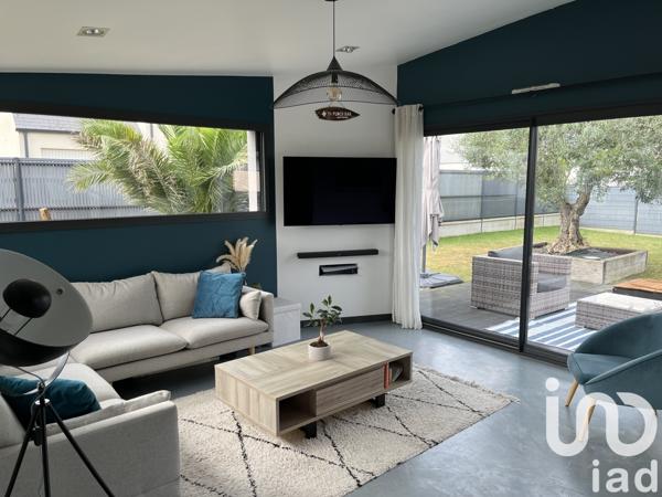 House for sale 4 rooms 105 m² Javené