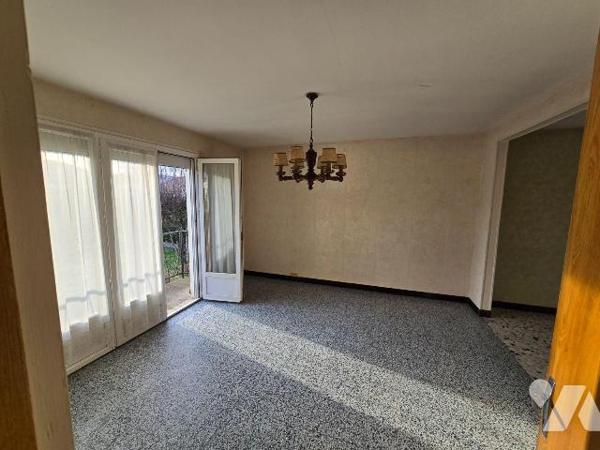 Maison à Vendre à Blangy-sur-Bresle (76340) en Seine-Maritime (76)

Cette maison dispose d'un...