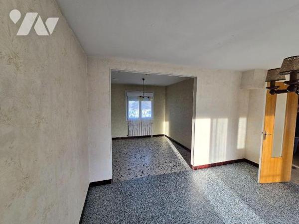 Maison à Vendre à Blangy-sur-Bresle (76340) en Seine-Maritime (76)

Cette maison dispose d'un...