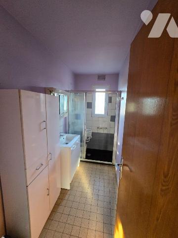 Maison à Vendre à Blangy-sur-Bresle (76340) en Seine-Maritime (76)

Cette maison dispose d'un...