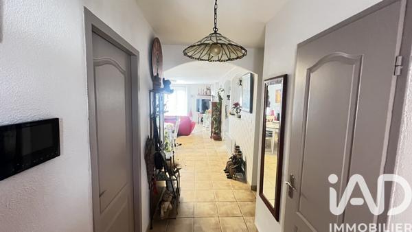 Maison à vendre 4 pièces 137 m² Vinassan