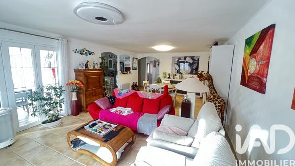 Maison à vendre 4 pièces 137 m² Vinassan