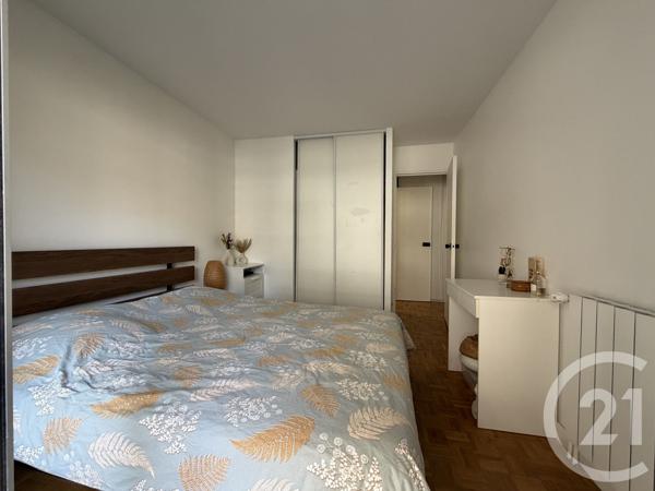 Appartement F3 à vendre  3 pièces - 69,10 m 2   PARIS  - 75019