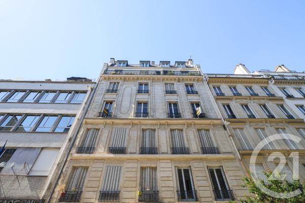 Appartement F5 à vendre  5 pièces - 119,18 m 2   PARIS  - 75009