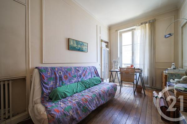 Appartement F5 à vendre  5 pièces - 119,18 m 2   PARIS  - 75009