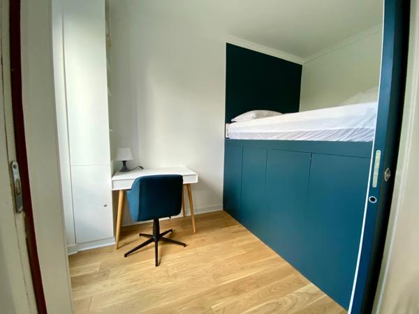 Studio meublé rénové à neuf, à l'esprit deux-pièces, proche du Canal Saint-Martin
