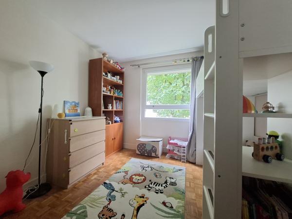 Appartement
         3 pièces
        - 75 m² Exclusivité 460 000 € *
