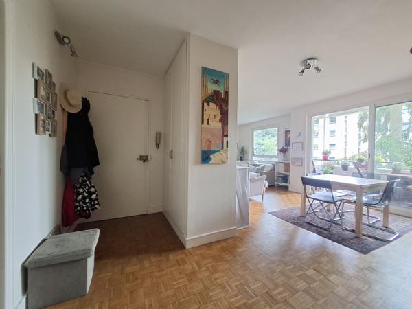Appartement
         3 pièces
        - 75 m² Exclusivité 460 000 € *