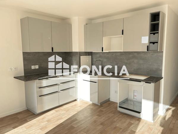 Location Appartement 3 pièces 63.99 m² - 8 RUE JOSEPHINE BAKER Chartres 28000