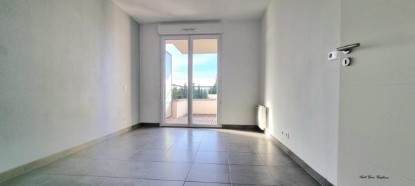 Charmant 2 pièces 45 m2 avec balcon et parking - LE BLANC MESNIL (93)