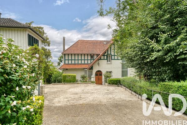 Maison à vendre 8 pièces 233 m² Sannois