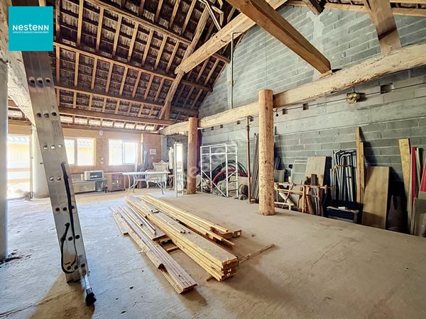 POISY _ Rare à la vente _ Propriété de caractère avec grange à réhabiliter et fort potentiel d'aménagement, à vendre