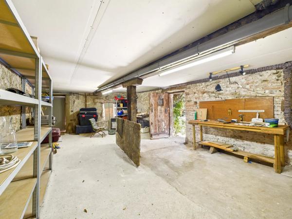 Charmante maison avec cour au cœur du village médiéval de Penne d’Agenais