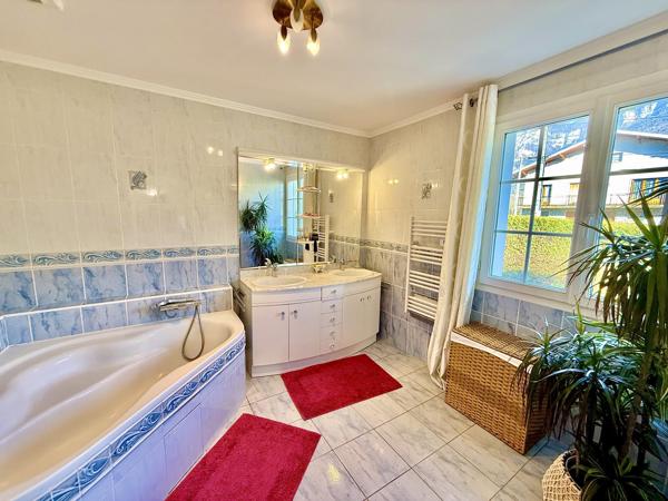 Maison en vente,  bien d'exception – DRUMETTAZ-CLARAFOND