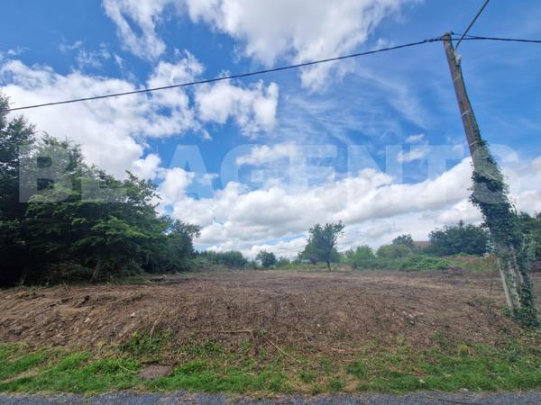 SUPERBE TERRAIN PLAT 30ML FACADE