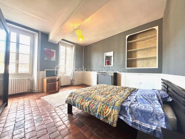 Maison ancienne de 220 m²