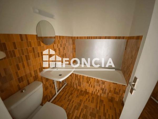 Location Studio 22.82 m² - 7 RUE DE L INDUSTRIE Annecy 74000