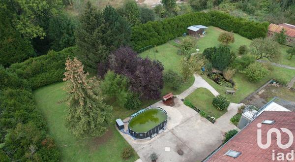 Maison traditionnelle 8 pièces de 181 m² à Audun-le-Tiche (57390)