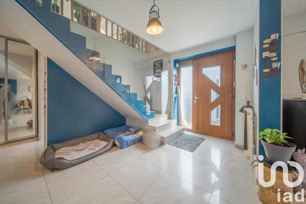 Maison traditionnelle 8 pièces de 181 m² à Audun-le-Tiche (57390)