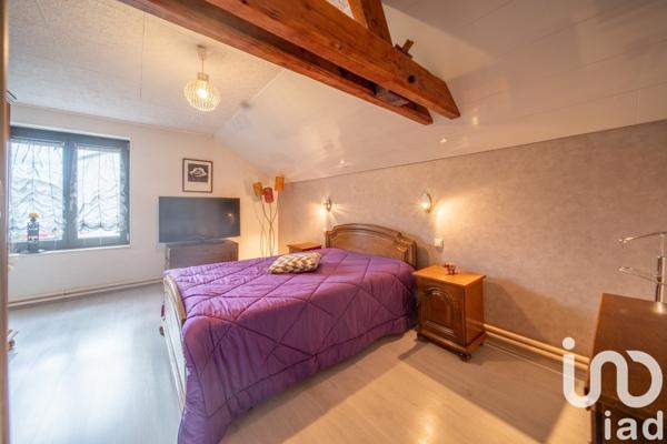 Maison traditionnelle 8 pièces de 181 m² à Audun-le-Tiche (57390)