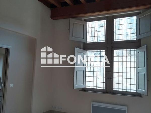 Location Studio 24.9 m² - 40 RUE DES MARCHANDS Avignon 84000