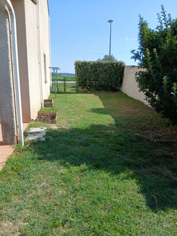 Maison T4 mitoyenne avec jardin et garage