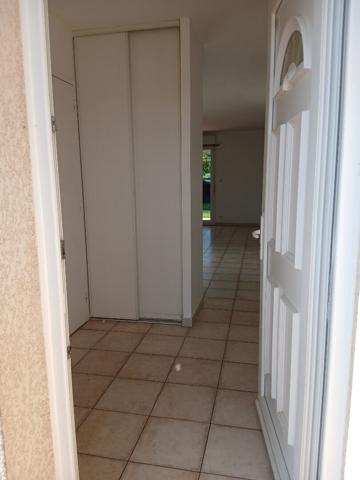 Maison T4 mitoyenne avec jardin et garage