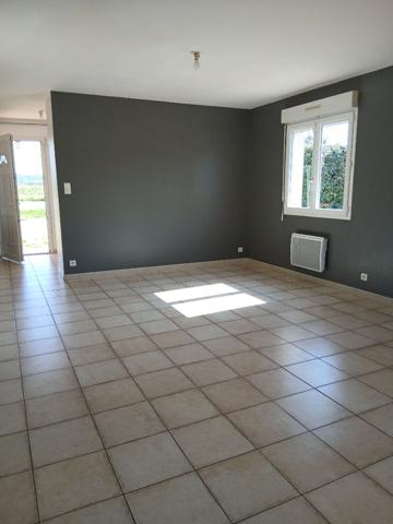 Maison T4 mitoyenne avec jardin et garage