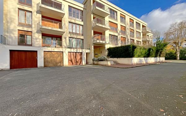 Appartement à vendre    5 pièces • 112,71 m2 Bures-sur-Yvette