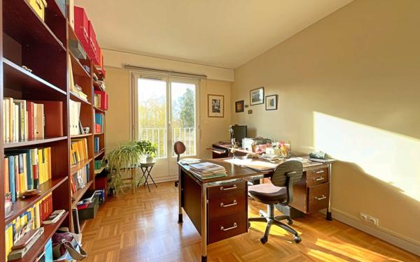 Appartement à vendre    5 pièces • 112,71 m2 Bures-sur-Yvette