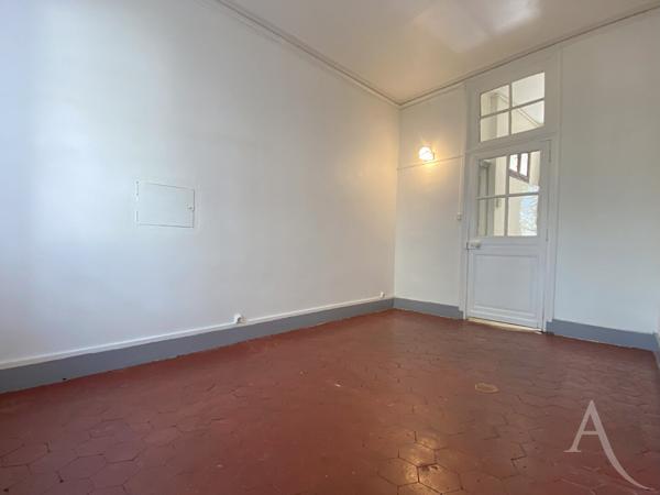 Appartement 2 pièces avec cachet - Centre historique de Bourges