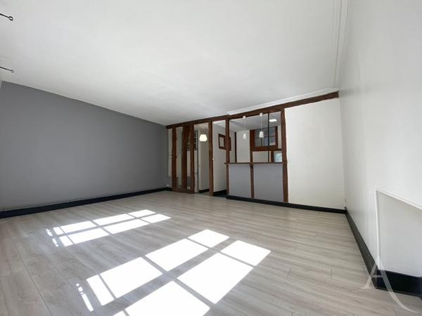 Appartement 2 pièces avec cachet - Centre historique de Bourges