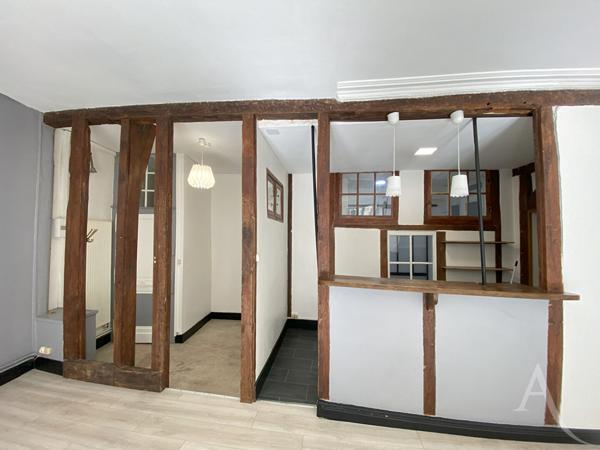 Appartement 2 pièces avec cachet - Centre historique de Bourges
